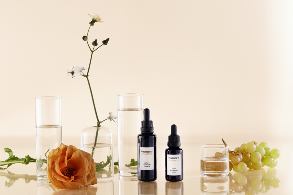 Use Active Botanical Serum To Protect And Rejuvenate Your Skin